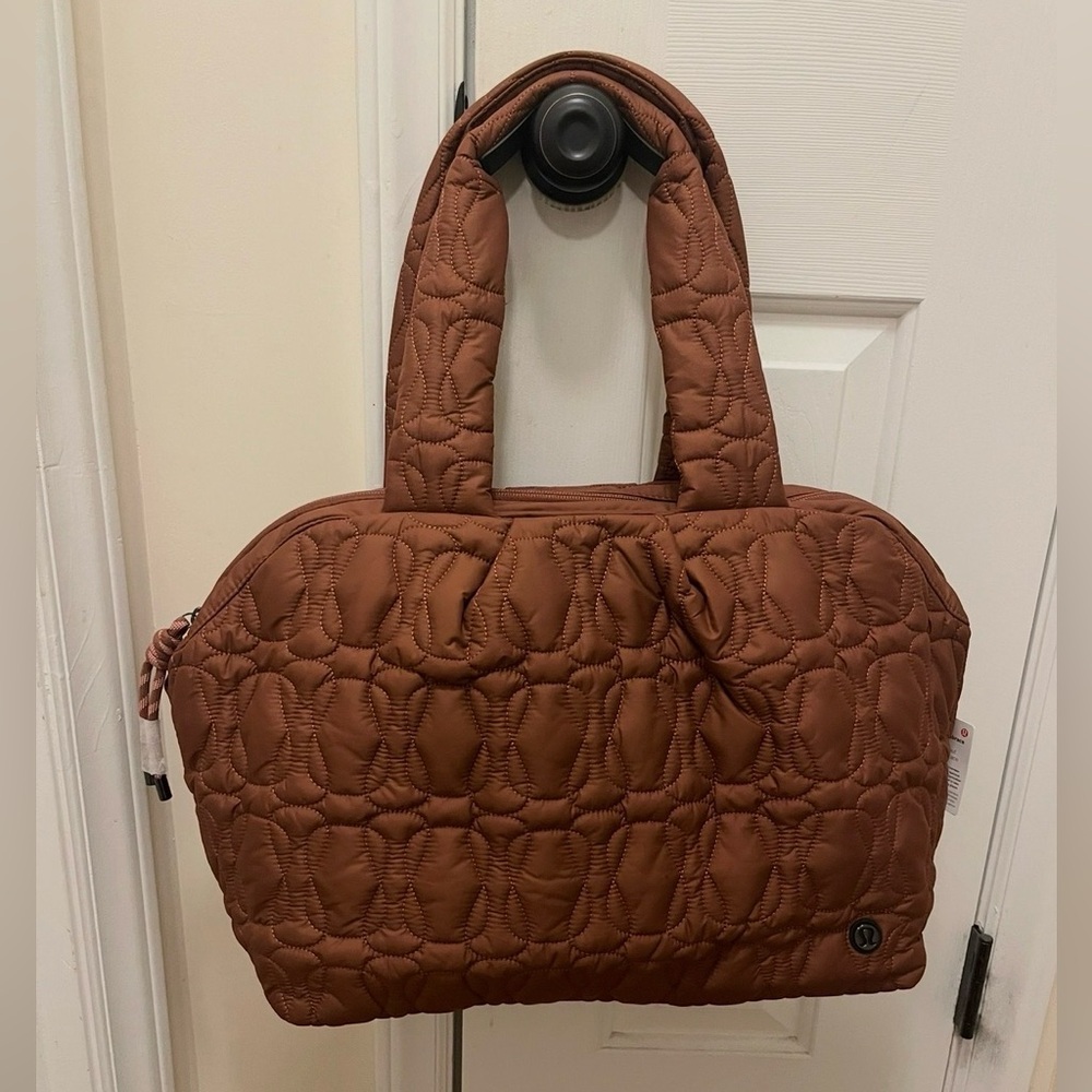 🍋🦄 NWT Lululemon Quilted Embrace Tote in Ancient Copper - 20L